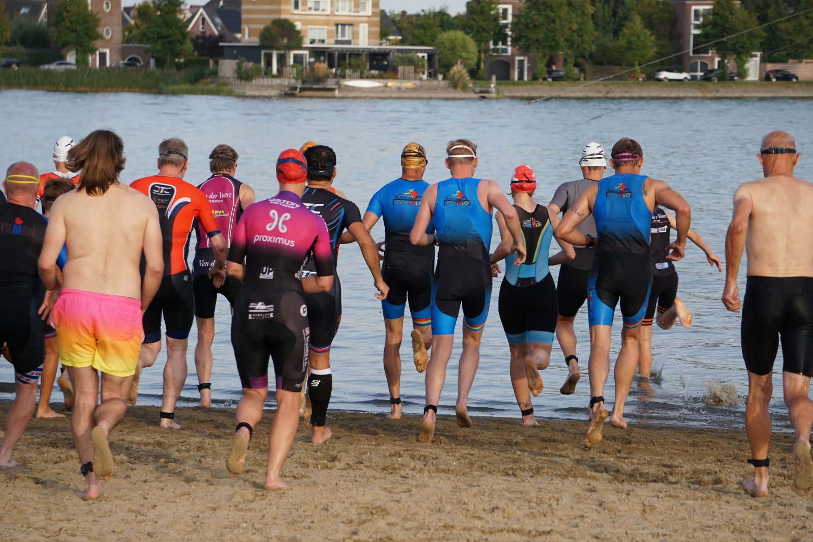 Twee maal korte triathlon Park van Luna HHW 27 augustus 2025